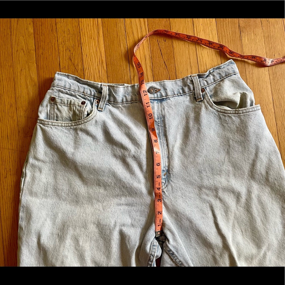 90s Vintage Levis 551 Light Wash Jeans Sz 16 - Picture 8 of 12